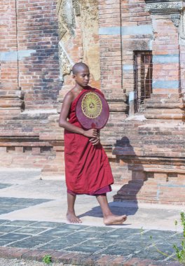 Acemi keşiş bagan Myanmar içinde