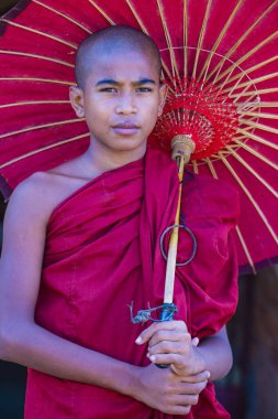 Acemi keşiş bagan Myanmar içinde