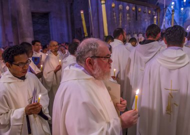 Kudüs'te Kutsal Kabir Kilisesi Paskalya