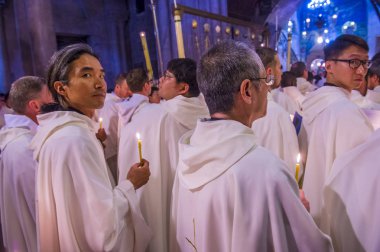 Kudüs'te Kutsal Kabir Kilisesi Paskalya