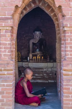 Acemi keşiş bagan Myanmar içinde