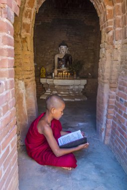 Acemi keşiş bagan Myanmar içinde