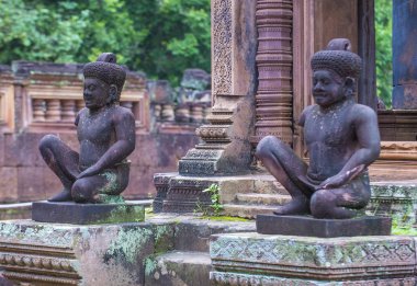 Kamboçya'da Banteay Srei Tapınağı