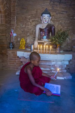 Acemi keşiş bagan Myanmar içinde