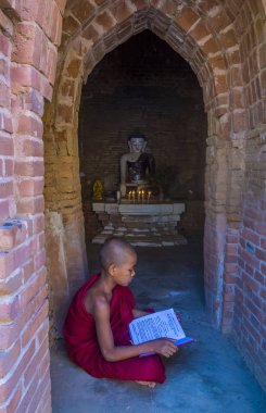 Acemi keşiş bagan Myanmar içinde