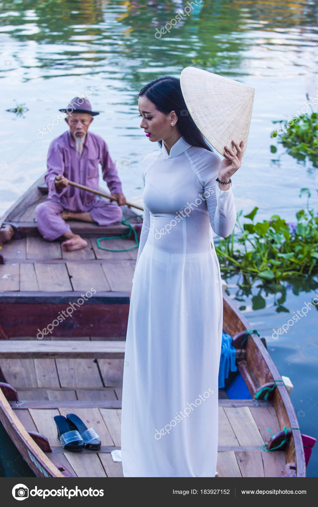 Vietnam Women Ao Dai Wallpapers