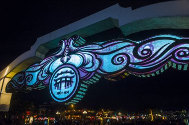 Hoi bir dolunay Lantern Festivali