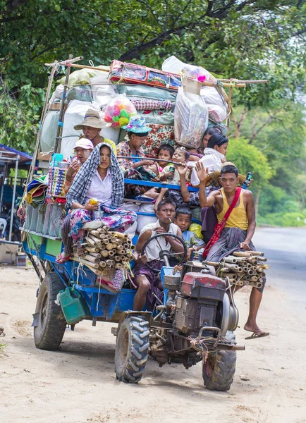 Myanmar Birmanya çiftçiler