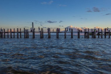 U olmak köprü Myanmar