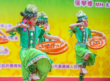 14 Tai Kok Tsui tapınağın içinde Hong Kong Fuarı.