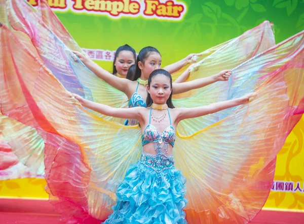 The 14th Tai Kok Tsui temple fair in Hong Kong. — Stock Photo, Image