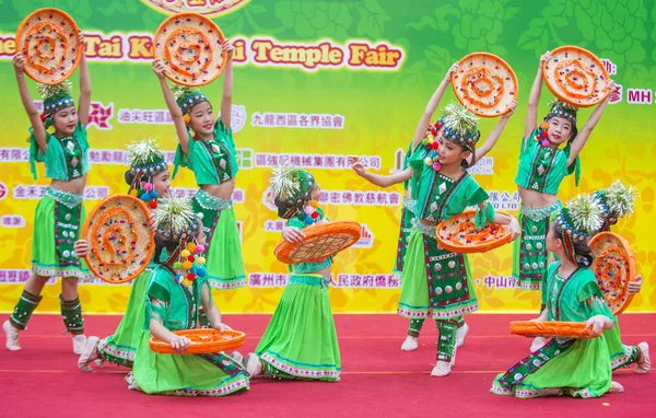 De 14e Tai Kok Tsui tempel beurs in Hong Kong. — Stockfoto