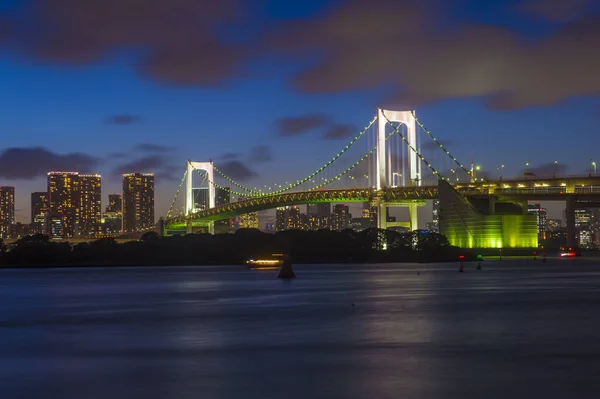 Rainbow bridge in Tokyo Japan — Stock Photo, Image