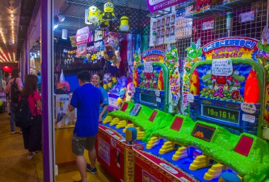 Yokohama Japonya'da Cosmo Clock 21