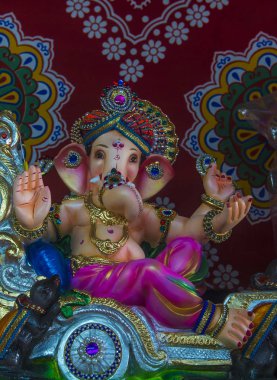 Mumbai Hindistan 'daki Ganesh putu.