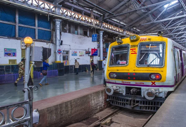 Mumbai India ferrovia suburbana — Foto Stock