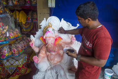  Mumbai Hindistan 'daki Ganesh putu.