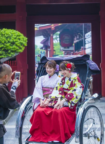 Японские рикши в Токио — стоковое фото