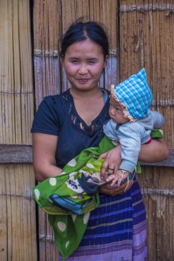 Myanmar 'daki köylüler.