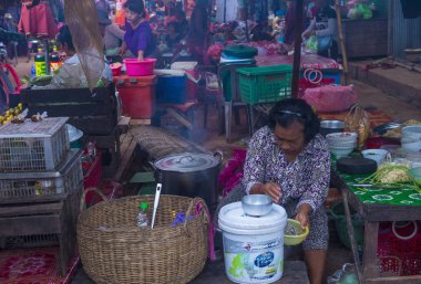 Pazarda Siem biçmek Kamboçya