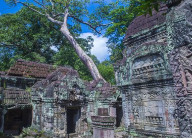 Kamboçya'da Banteay Srei Tapınağı