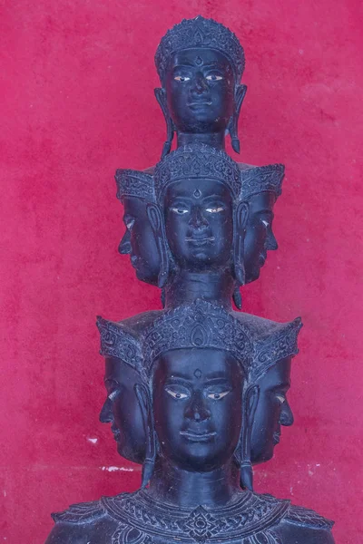 Wat Chalong神庙内部的雕像 — 图库照片