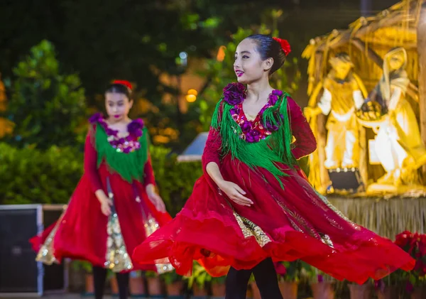 Macau Dec Танцівники Виступають Сцені Різдвяному Ринку Площі Tap Seac — стокове фото