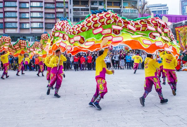 Macau Ene Bailarines Realizan Una Danza Dragón Durante Evento Del — Foto de Stock