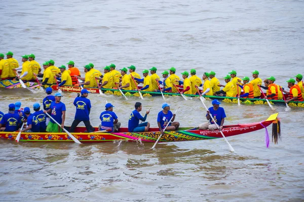 Phnom Penh Kambodja Nov Båtkapplöpning Tonle Sap Floden Phnom Penh — Stockfoto