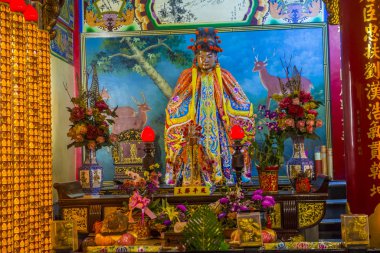 Kaohsiung, Tayvan - 28 Eylül 2019 tarihinde Kaohsiung Tayvan 'daki Zuoying Xianshu Sanshan Tapınağı' nın içi. Bu Konfüçyüs Tapınağı 1684 yılında inşa edildi.