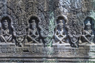 Siem Reap, Kamboçya - Ekim 17: Banteay Srei Tapınağı üzerinde 17 Ekim 2017 Kamboçya Siem Reap yakınındaki Banteay Srey Hindu tanrısı Shiva adanmış bir 10 yüzyıla tapınaktır