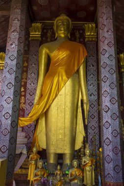 Luang Prabang, Laos - 10 Ağustos: Luang Prabang 'daki Wat Xieng Tanga Tapınağı içindeki detaylar 