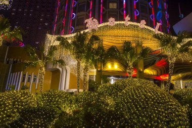 Macau - 30 Aralık: 30 Aralık 2019 tarihinde, Lisboa Otel ve Kumarhanesi 'nin dışı Macau' da. Otel 1970 'te açıldı ve toplamda 2.362 odası var.