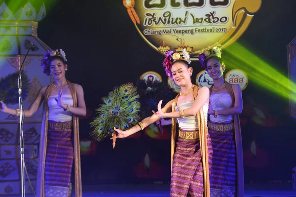 Chiang Mai Ταϊλάνδη Νοέμβριος Thai Dancers Perform Yee Peng Festival — Φωτογραφία Αρχείου