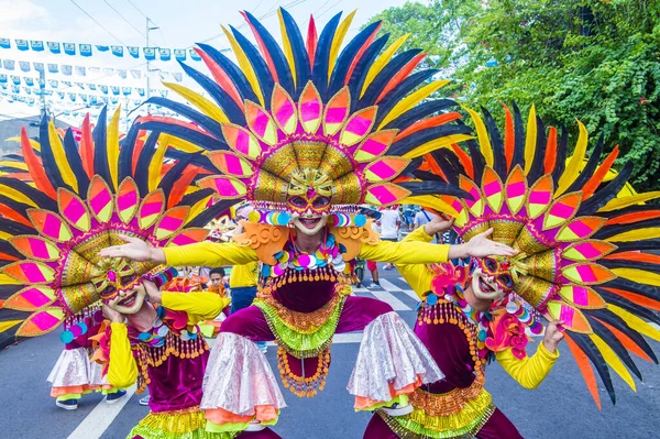 Bacolod Filippinerna Okt Deltagare Masskarafestivalen Bacolod Philippines Den Oktober 2019 — Stockfoto