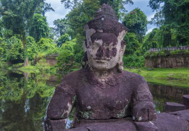 Siem Reap, Kamboçya - 15 Ekim: Ta Prohm Tapınağı Angkor Thom, 15 Ekim 2017 üzerinde Kamboçya Siem Reap, Angkor Thom Khmer İmparatorluğu'nun son ve sermaye city oldu.
