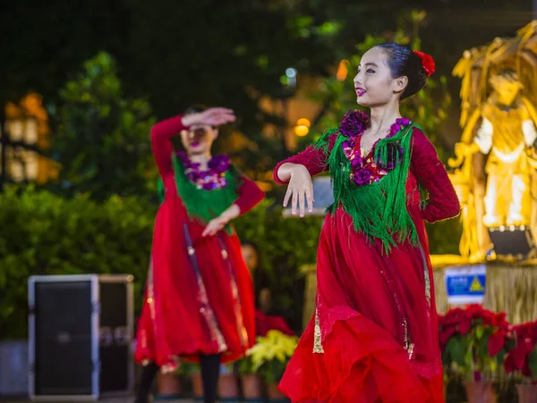 Macau Dec Dançarinos Apresentam Palco Mercado Natal Praça Tap Seac — Fotografia de Stock