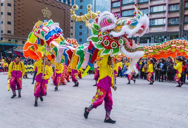 Macau Ene Bailarines Realizan Una Danza Dragón Durante Evento Del — Foto de Stock