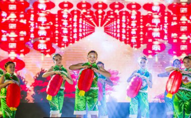 MANILA , PHILIPPINES - JAN 25 : Chinese folk dance in Chinatown Manila the Philippines during Chinese new year on January 25 2020. Chinatown in Manila is the oldest in the world