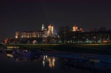 Wawel Kalesi gecede, Krakow, Polonya