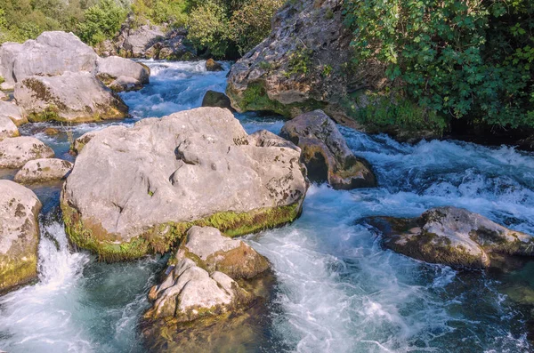 Cetina Şelalesi, Hırvatistan, Omis, Makarska