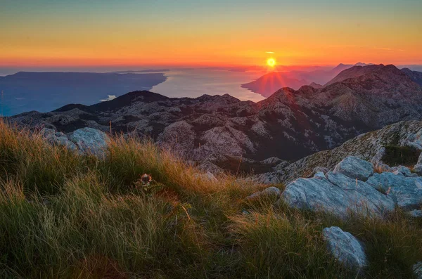 Θέα από την κορυφή του Σβέτι Jure αιχμής στο βουνό Biokovo, Κροατία — Φωτογραφία Αρχείου