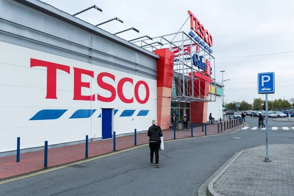 10 de outubro de 2017, Foto editorial do supermercado Tesco, Ostrava, República Checa — Fotografia de Stock