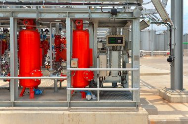 Tank kamyon teknoloji terminal üzerindeki yükleme