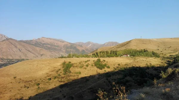 Güzel engebeli arazi için fotoğraf. 