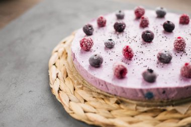 berry cheese cake without baking, sweets without sugar
