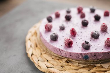 berry cheese cake without baking, sweets without sugar