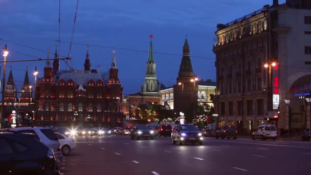 Kremlin ve Kızıl Meydan akşam — Stok video
