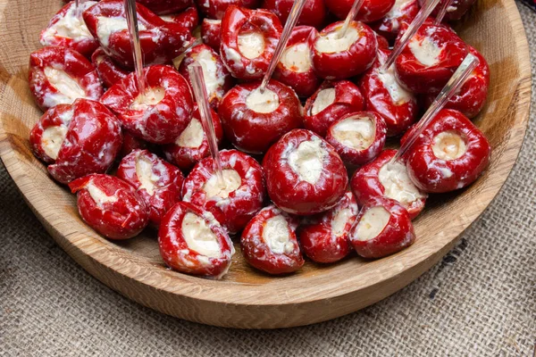 Piatto Peperoncino Ripieno Formaggio Salato — Foto Stock