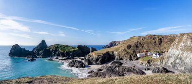 Kynance Cove kertenkele Yarımadası Cornwall üzerinde